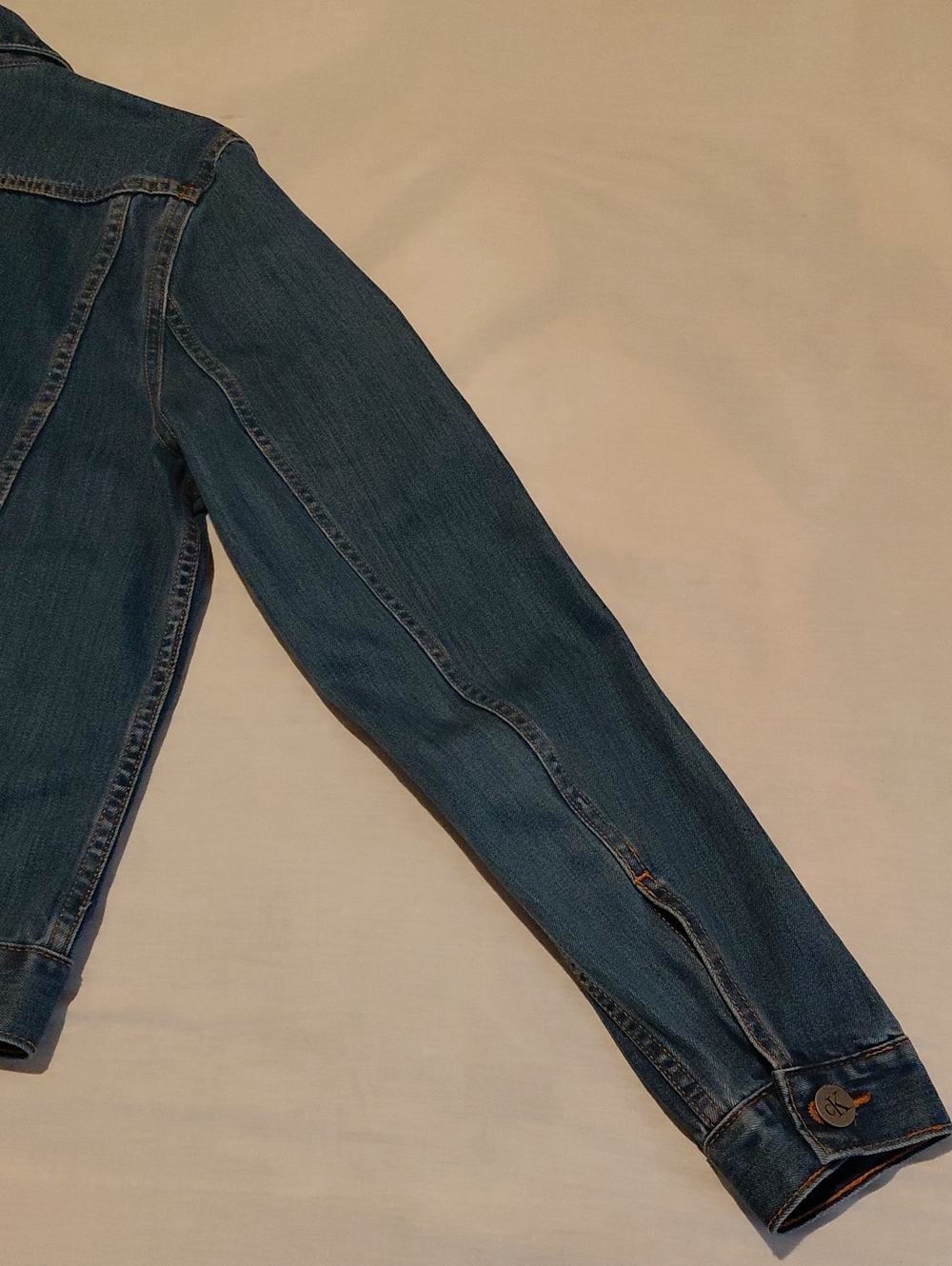 Calvin Klein Blue Denim Trucker Jacket Men's Large Medium Wash - Picture 9 of 10